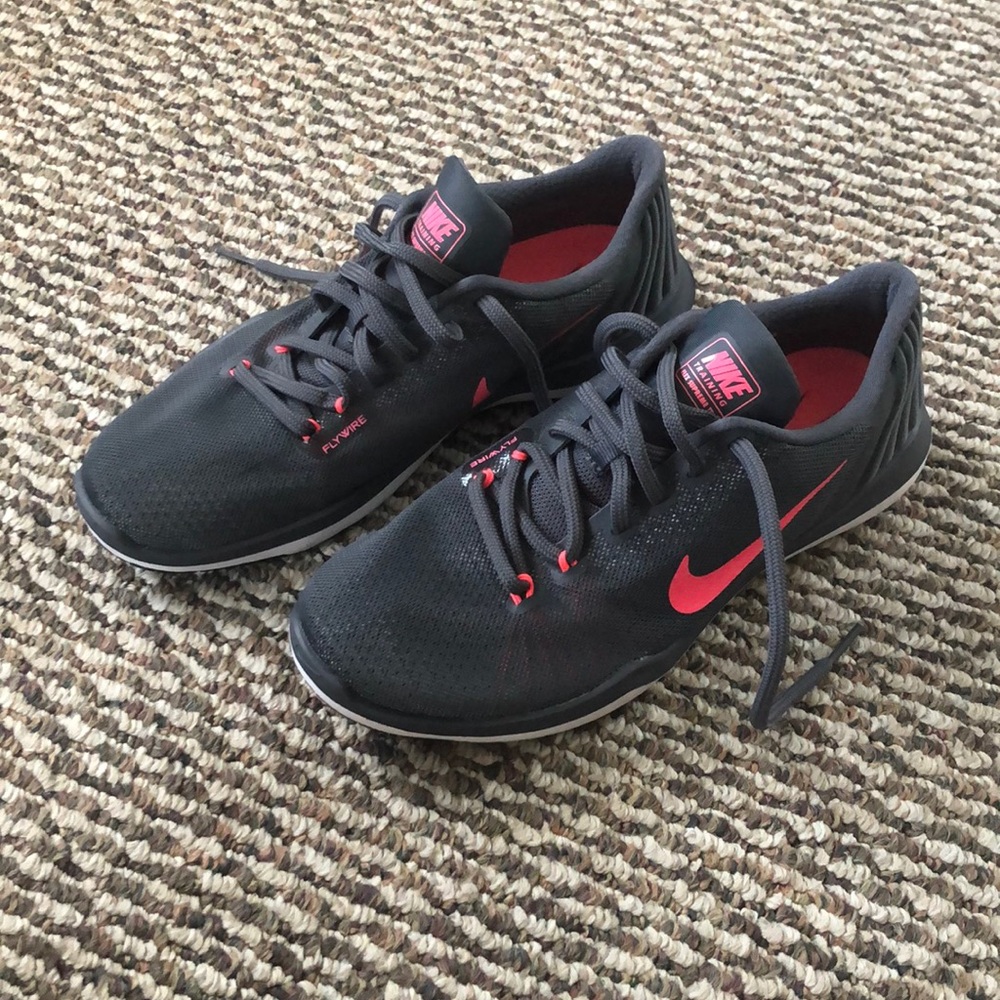 Nike Flex Supreme Tr5 (women’s)